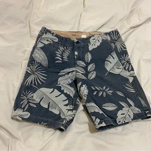 MENS Gap Lived In Shorts Leaf Print